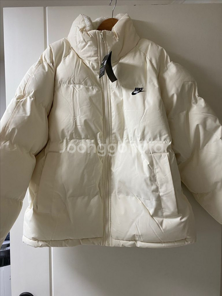 나이키 NIKE 아이보리 패딩--0