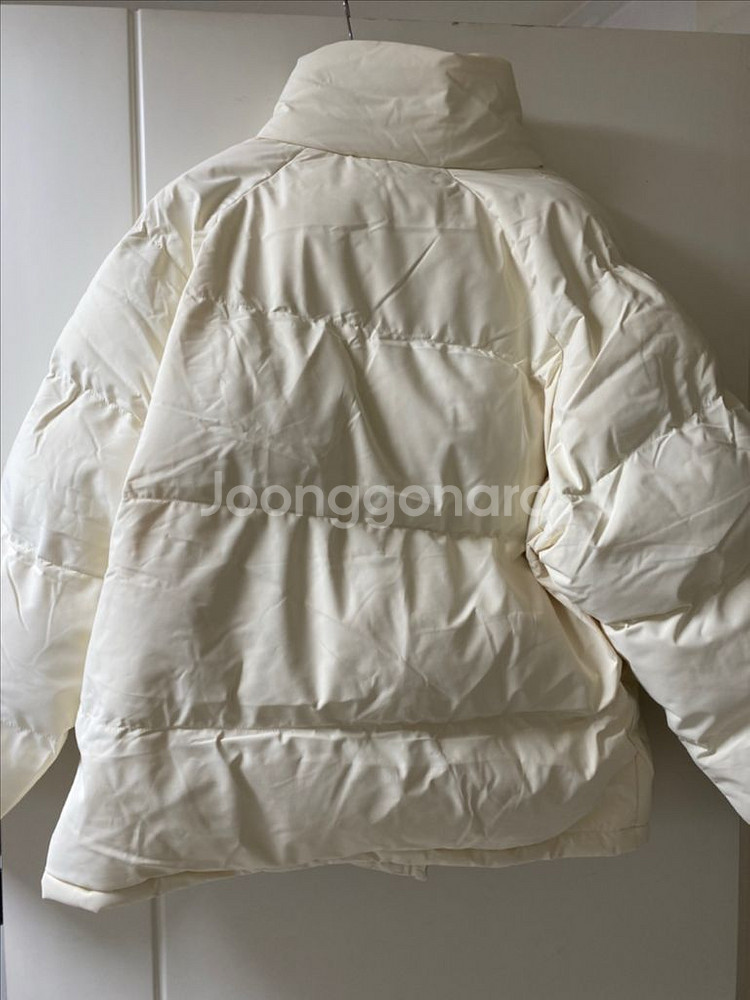 나이키 NIKE 아이보리 패딩--1