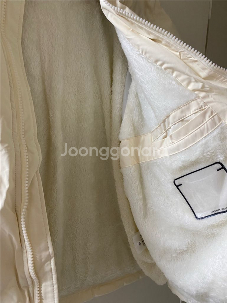 나이키 NIKE 아이보리 패딩--4