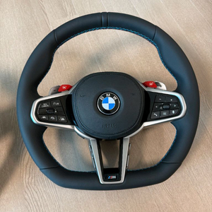 bmw id6 신형 d컷 m핸들 팝니다(새상품)