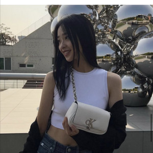 CK손연재가방 체인 플랩 미니 숄더백 실착1회