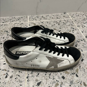 (마지막인하,S급)골든구스42(270) 판매합니다