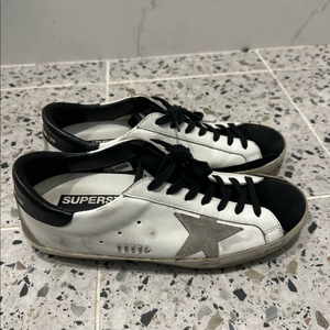 (마지막인하,S급)골든구스42(270) 판매합니다