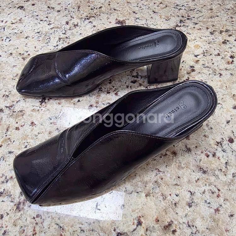 지스튜디오 검정색뮬 255--2