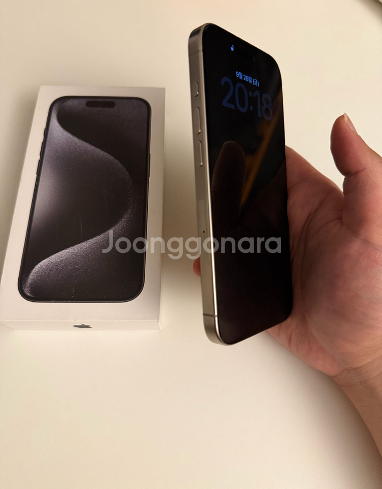 아이폰 15 Pro 128기가 네추럴 티타늄 색상--13