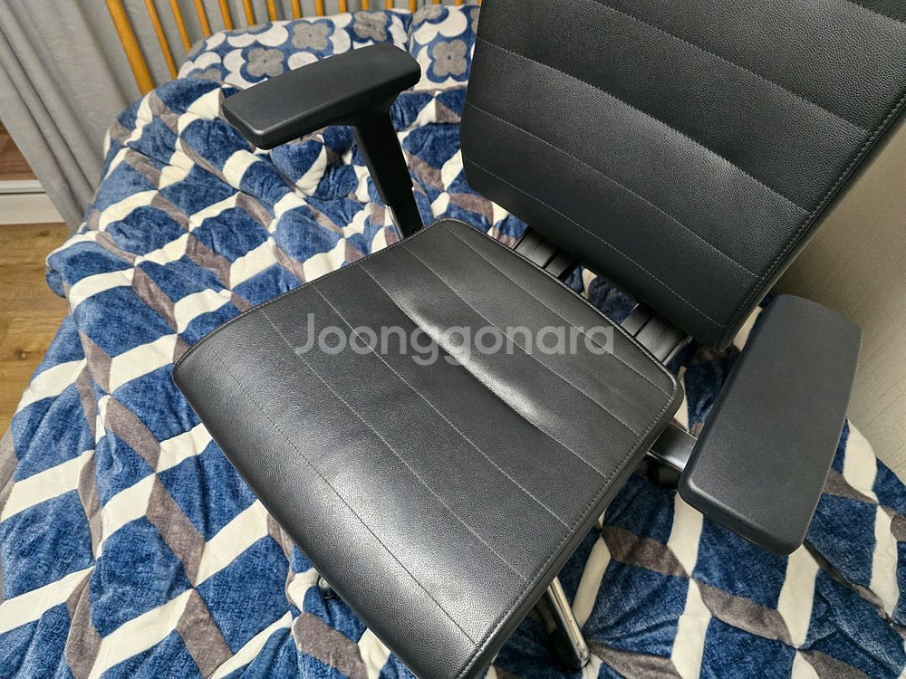 시디즈 T55 블랙에디션 사무용의자 TN550HLDA--7