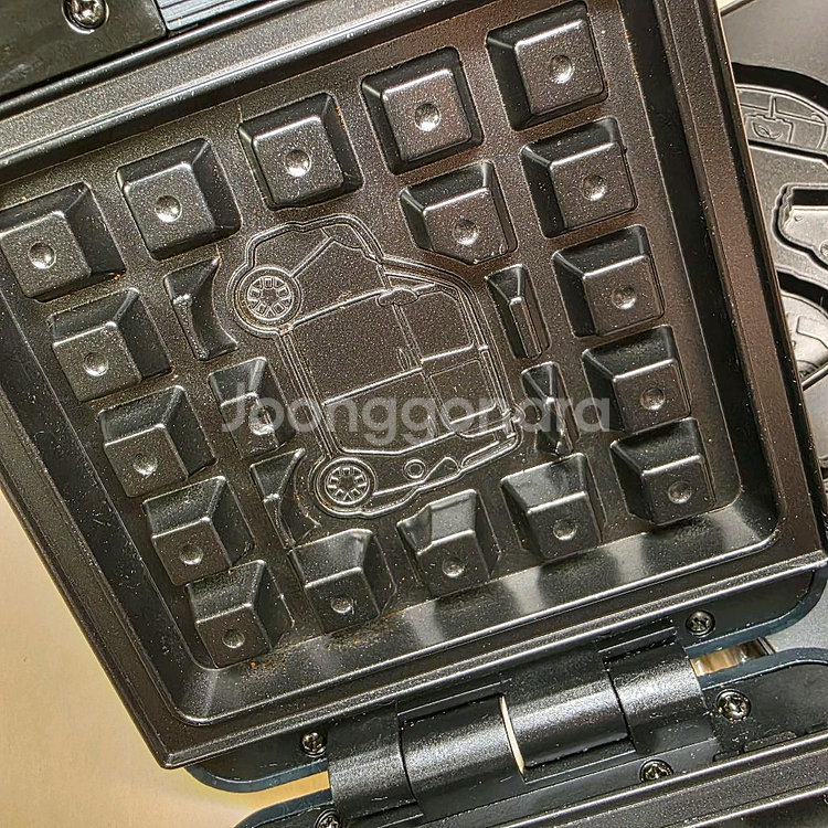 기아 자동차모양틀 토스터기 중고.--3