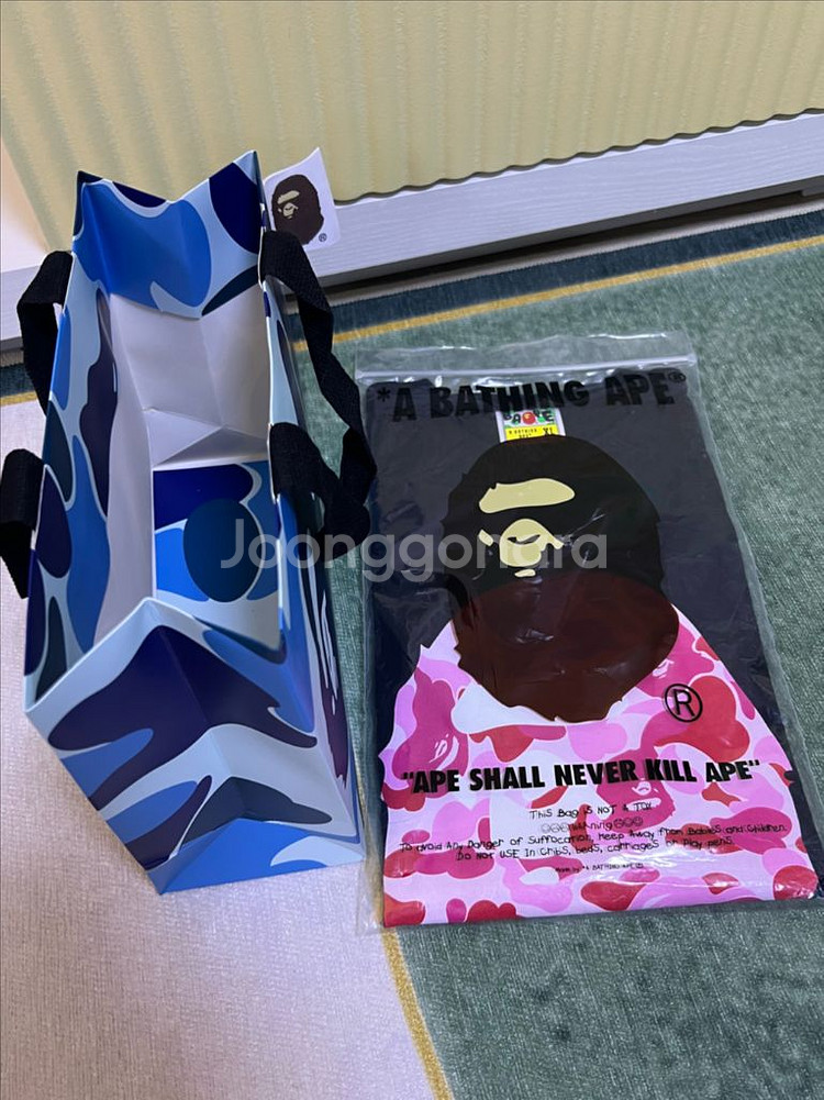 BAPE 블랙 핑크 카모 티셔츠 XL--0