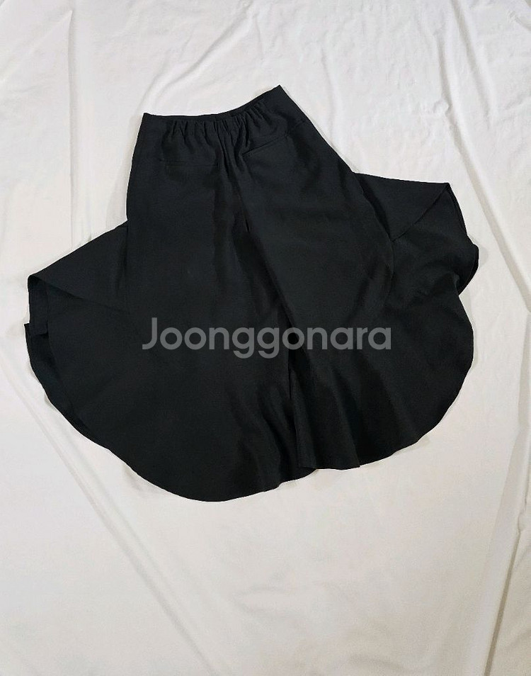 [66] 루비나 부티끄 프릴 플레어 러플 팬츠 바지--3