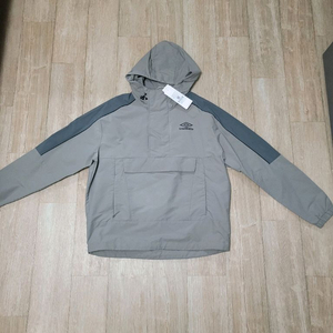 엄브로 아노락