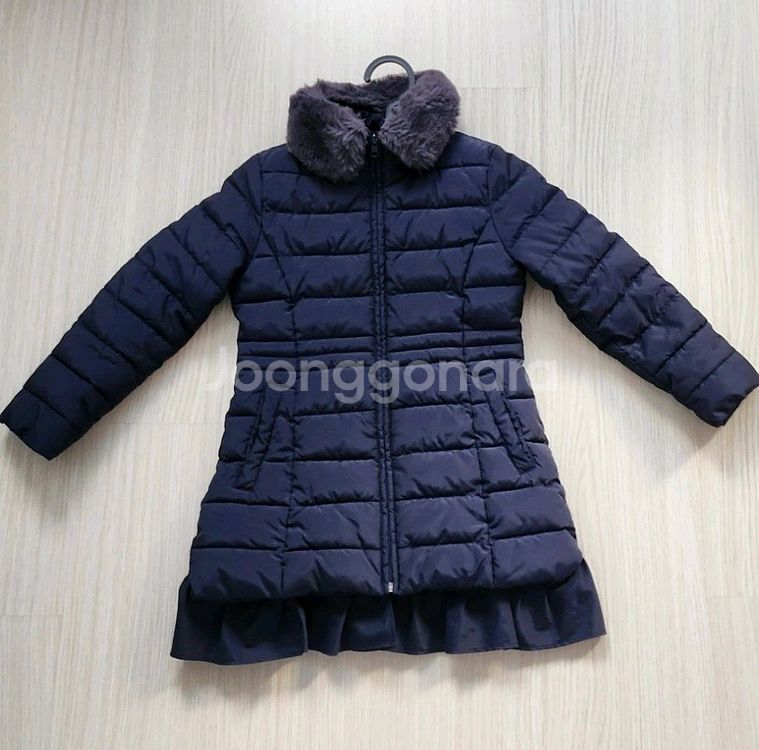 Petite Black 130-140 여아패딩--0