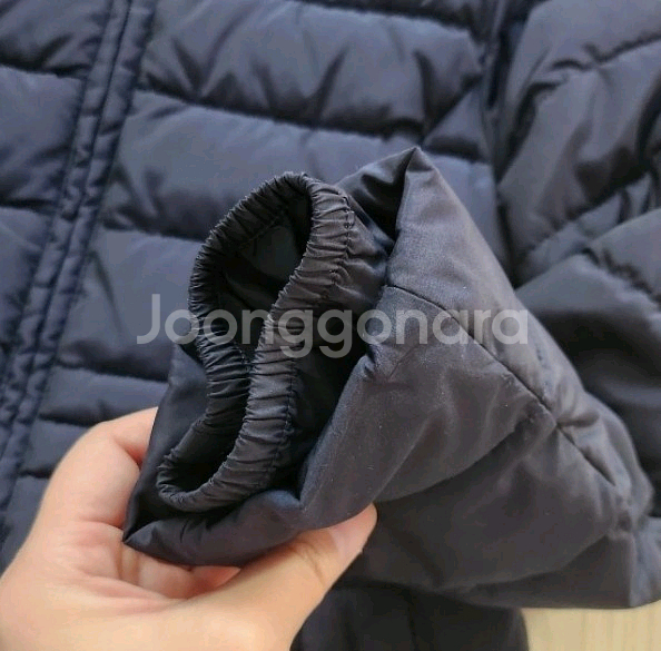 Petite Black 130-140 여아패딩--4