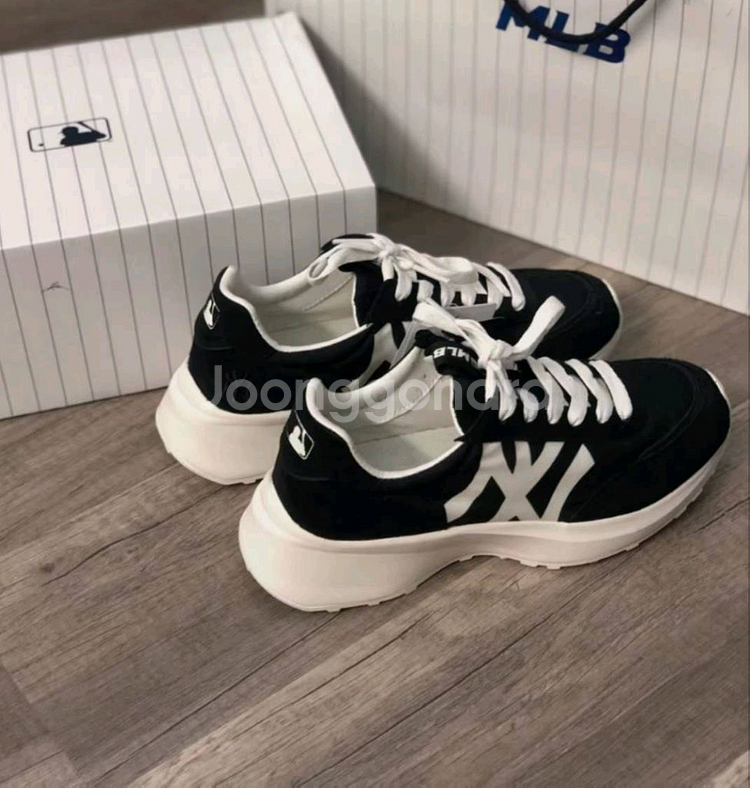 mlb 남녀공용 청키 조거운동화 새성품--1