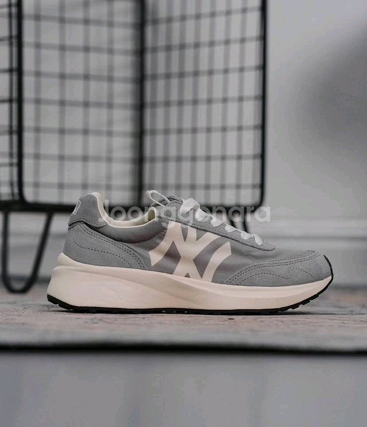 mlb 남녀공용 청키 조거운동화 새성품--0