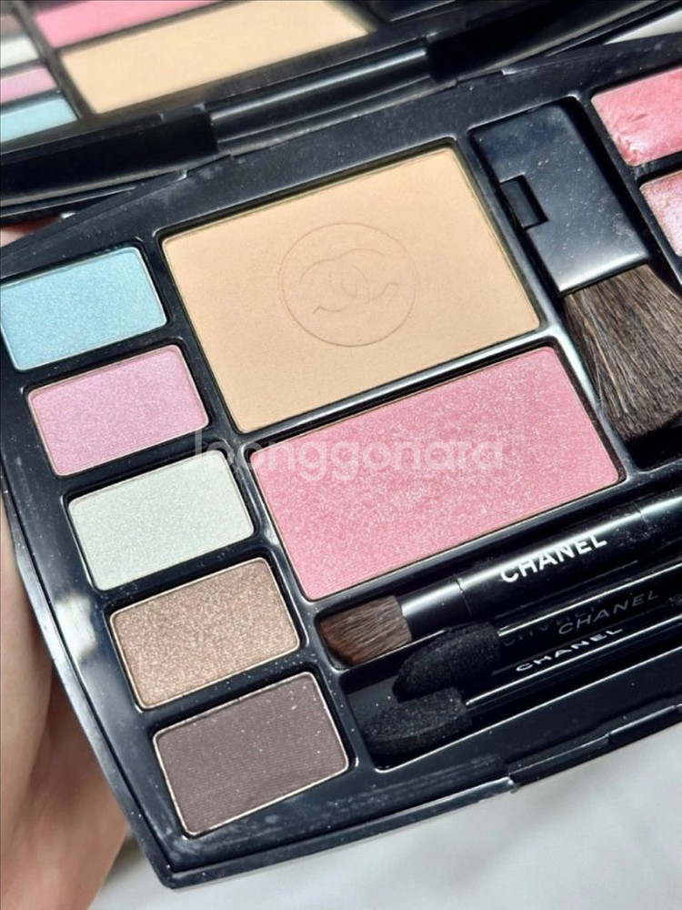 샤넬 섀도우 립 치크 팔레트 CHANEL TRAVEL--1