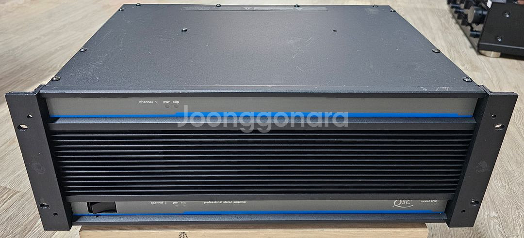 QSC 파워 1700 판매합니다--1