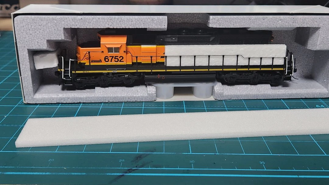 Ho 철도모형 KATO SD40-2 BNSF 이미지