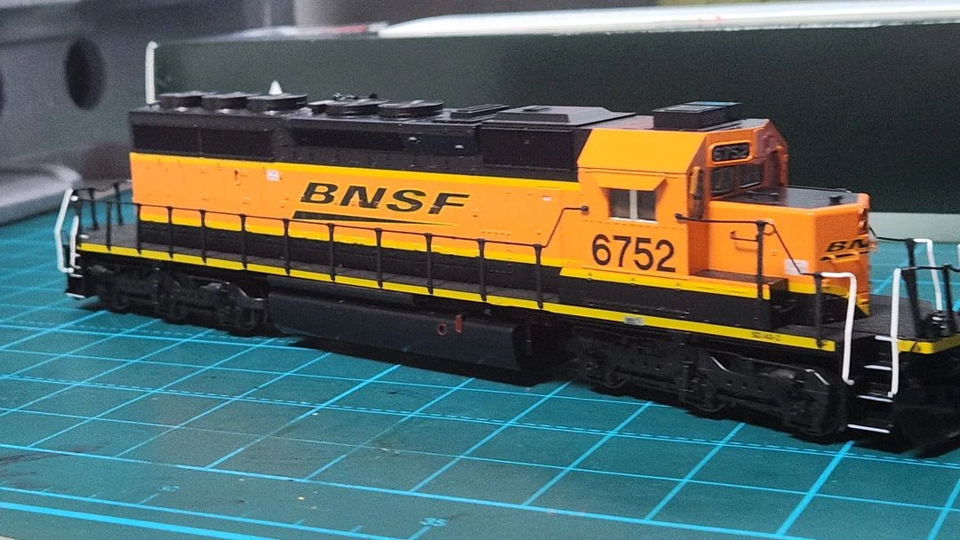 Ho 철도모형 KATO SD40-2 BNSF 이미지