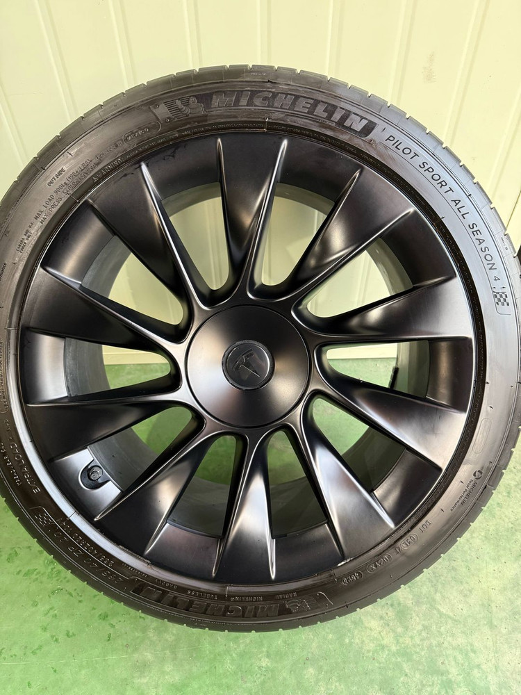 모델Y 인덕션휠 20인치 TPMS PSAS4 이미지