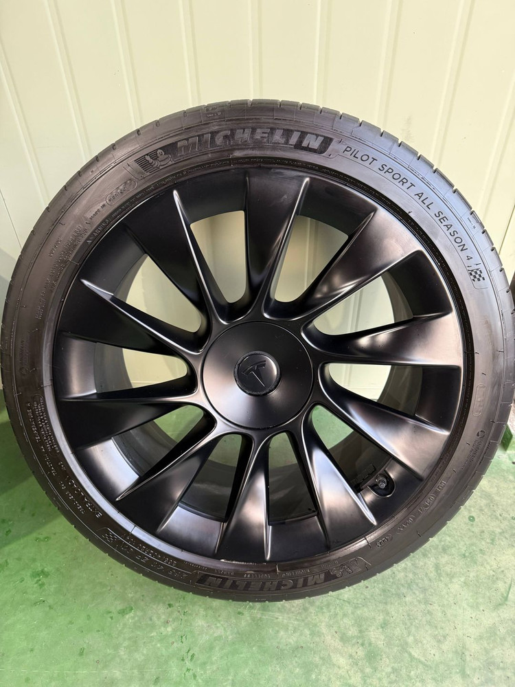 모델Y 인덕션휠 20인치 TPMS PSAS4 이미지