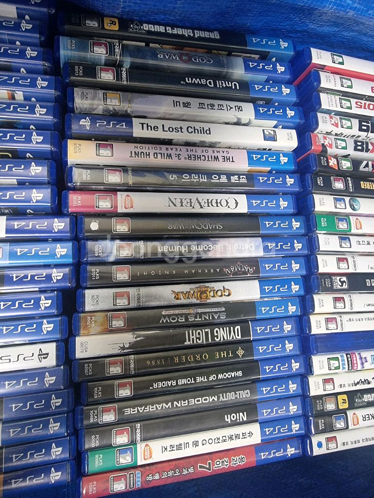 PS4 플스4. 대전 직거래만 합니다 (교환가능)--1