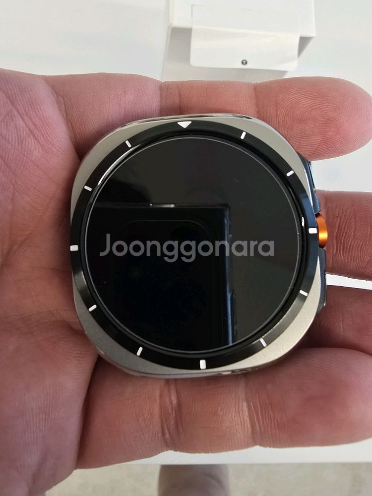 갤럭시워치 울트라 47mm 블랙 자급제 S급 풀박스--2