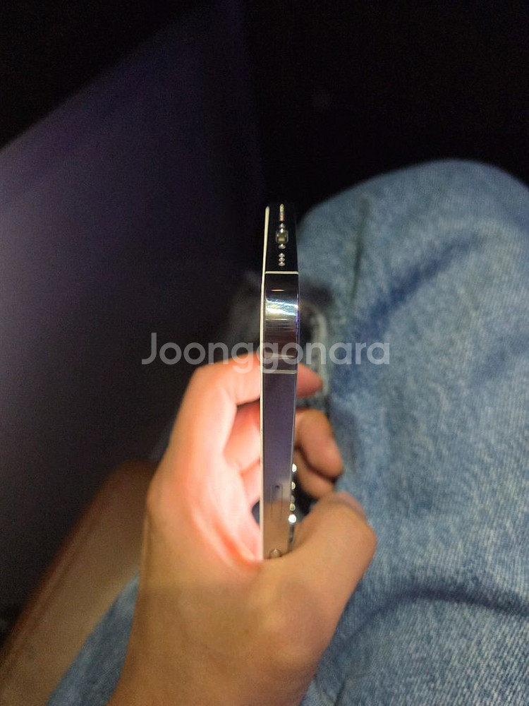 아이폰 14 Pro 256GB 실버 색상 판매합니다.--1