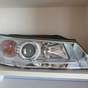 NF소나타 조수석 RH 전조등 팝니다실버베젤