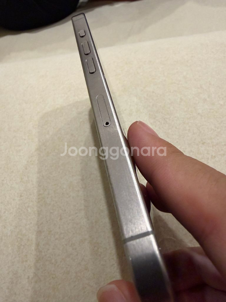 아이폰15프로 256G판매합니다--8