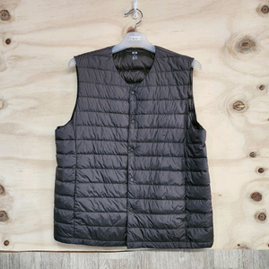 36) 유니클로 울트라 라이트 다운 경량패딩조끼