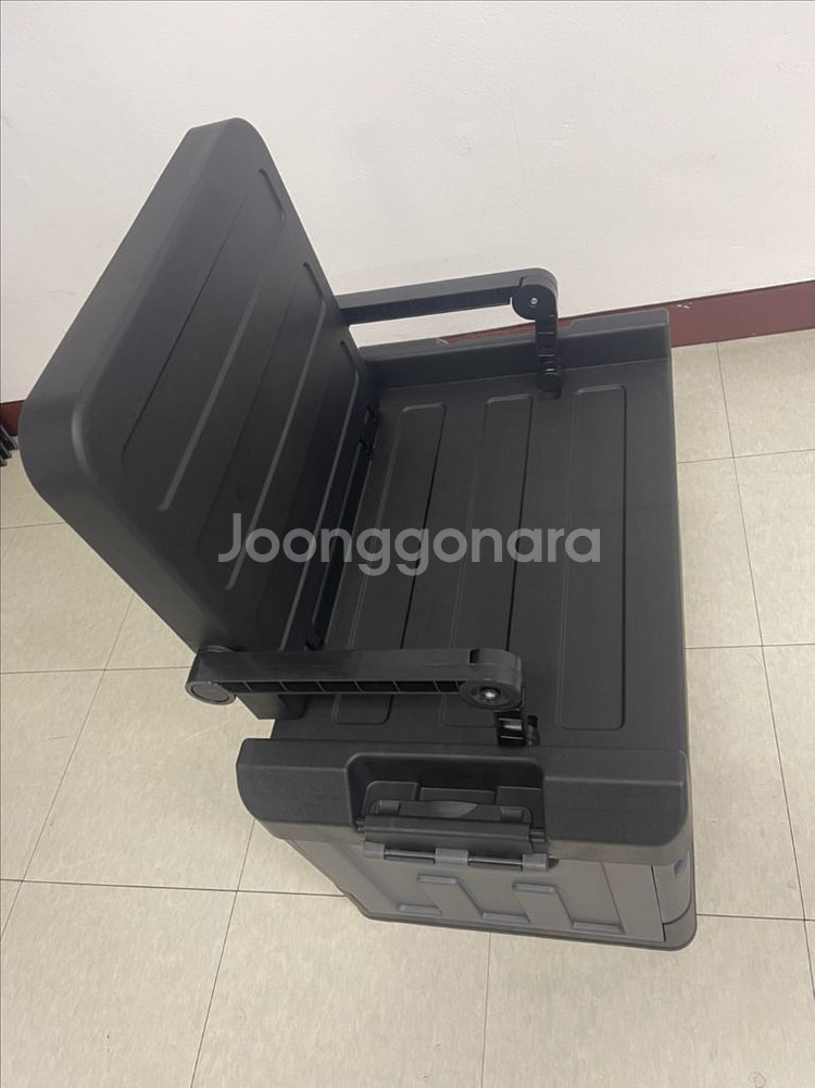 (새제품) 캠핑용 트렁크 보관용 접이식 박스 의자 판매--4