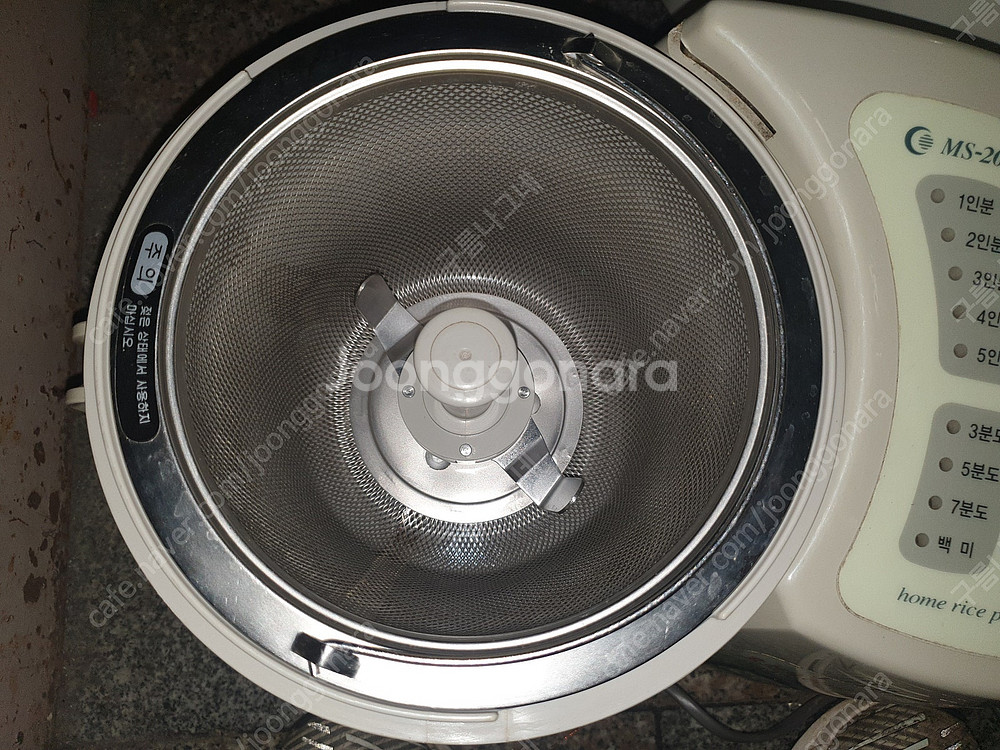 밀레생미 도정기 중고 작동 잘됨( 7만원 택배시 5천원--1