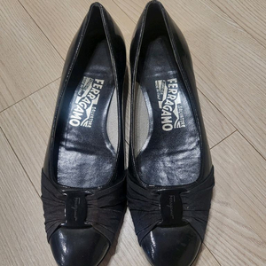 (정품) 페레가모 페라가모 바라 로퍼 단화 플랫슈즈