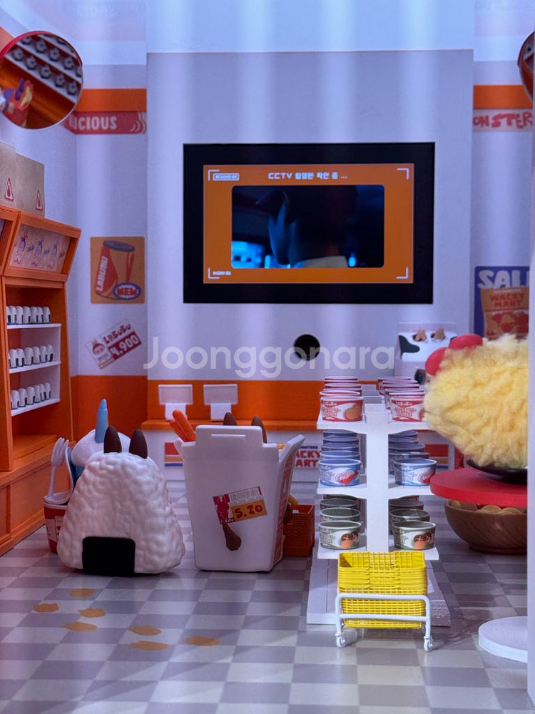 성수 수상한 편의점 팝업 한정 라부부 점장 인형키링--2