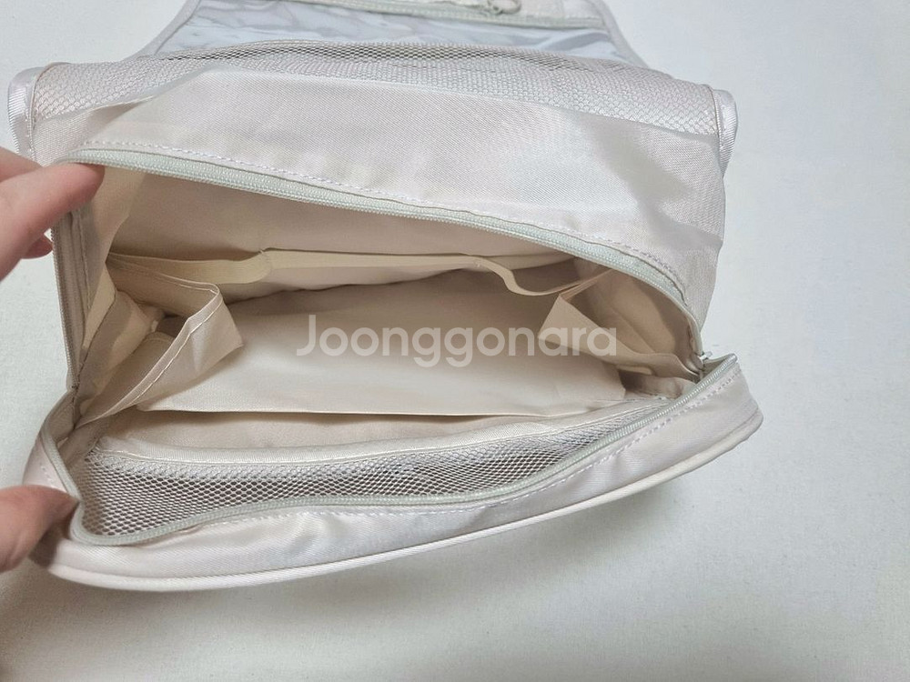 아이오페 벽걸이 파우치 여행용파우치 여행용벽걸이 파우치--1