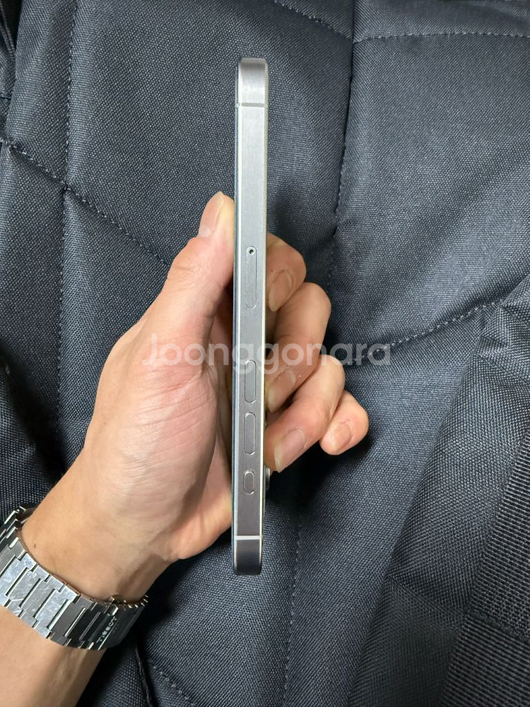 아이폰15프로 내추럴티타늄 128기가--2