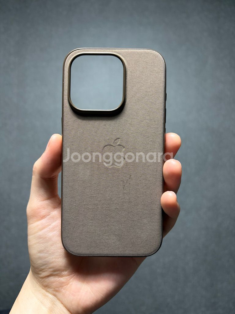 아이폰 15 Pro 256GB 화이트 티타늄--9