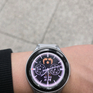 갤럭시 워치4 클래식 블랙 46mm 판매합니다