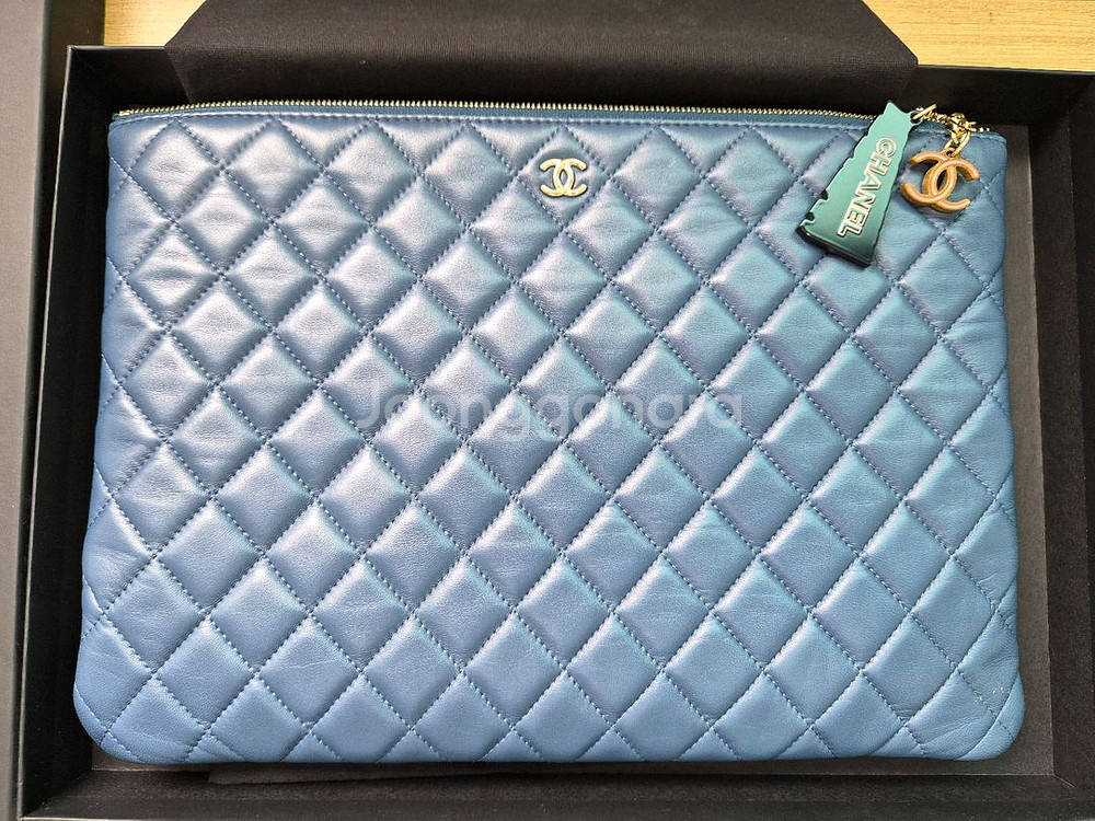 샤넬 램스킨 시즌 클러치 라지--0