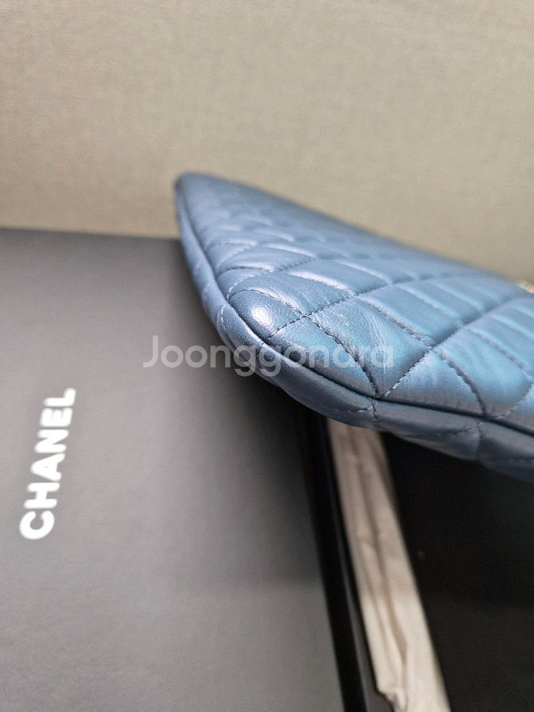 샤넬 램스킨 시즌 클러치 라지--3