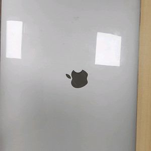 맥북프로 2018년식 15인치 팔아요