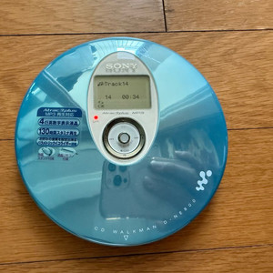 소니 CD워크맨 ne800 민트색 판매합니다