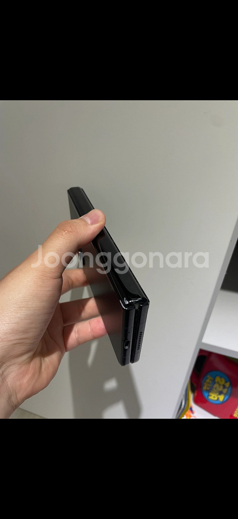 갤럭시 폴드3 블랙 256기가 내부액정 좌측만사용가능--4