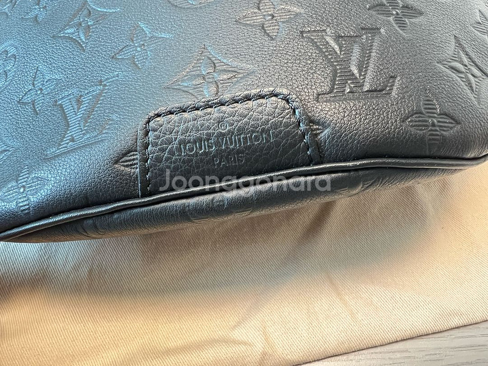 루이비통 디스커버리 범백 팝니다.--6