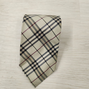 버버리 넥타이