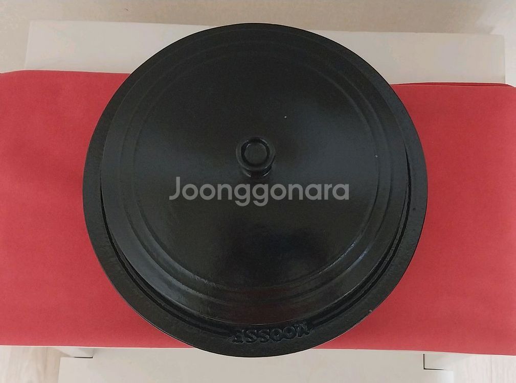 (중고)MOOSSE 무쇠솥팝니다(17CM)--1