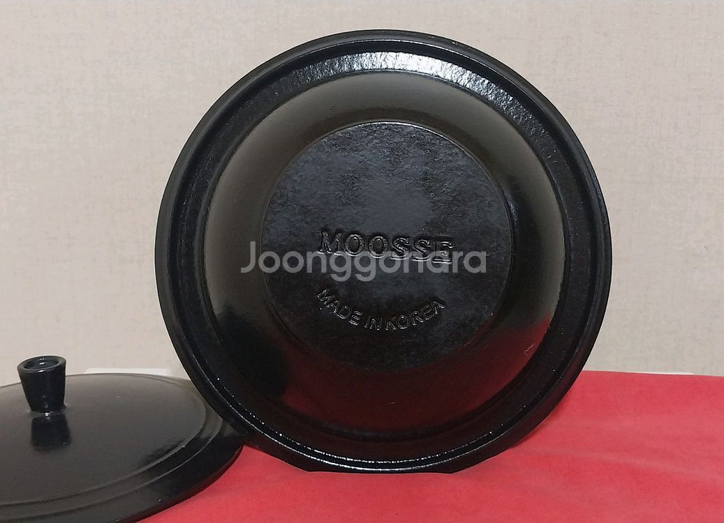 (중고)MOOSSE 무쇠솥팝니다(17CM)--3