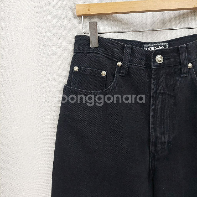 베르사체 매두사로고 블랙 데님팬츠--2