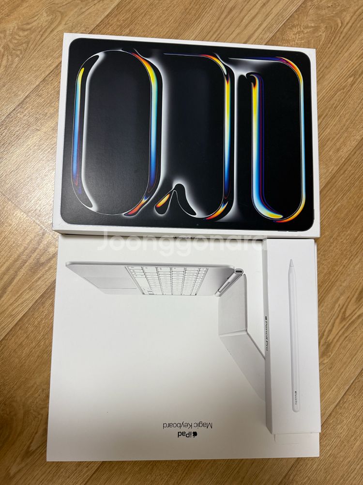 iPad Pro 13 M4 매직키보드 애플펜슬 세트--1
