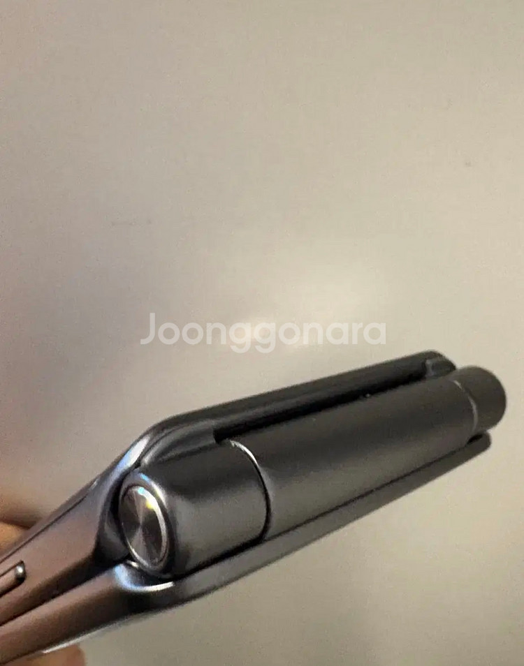 삼성 갤럭시 폴더2 그레이 (약간 네고 o)--3
